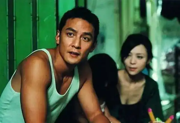 张静初丨就是那种看似人淡如菊,却性格倔犟的女子