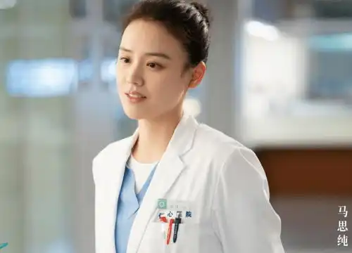 中国版太阳的后裔来袭,男女主都是老熟人,想不火都难