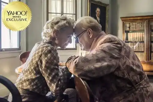 即将上映12月1日至暗时刻神还原丘吉尔
