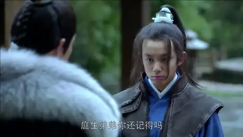 琅琊榜吴磊偷吃甜瓜被胡歌发现,见面后立马扔了,画面真可笑