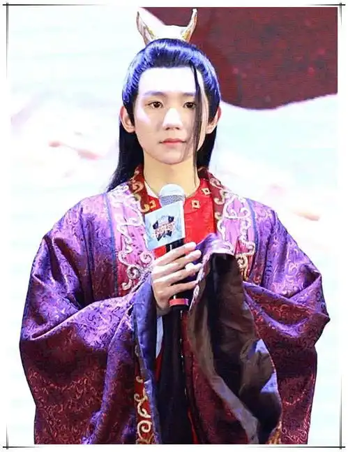 演啥别演古装的男星,邓伦第五,张翰第二,第一辣眼睛