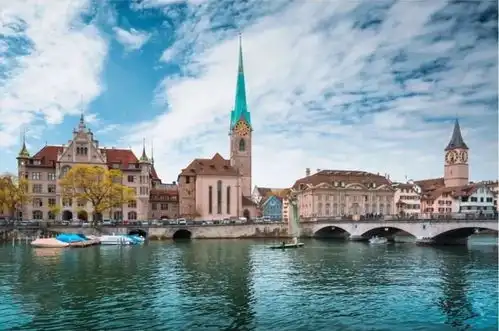 看完爱的迫降,想去瑞士谈恋爱
