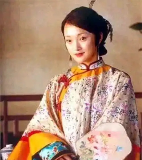 2002年,周迅在拍橘子红了时,和李少红导演争吵了两天两夜
