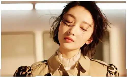 张艺谋新片坚如磐石回归现实主义题材挑战犯罪警匪
