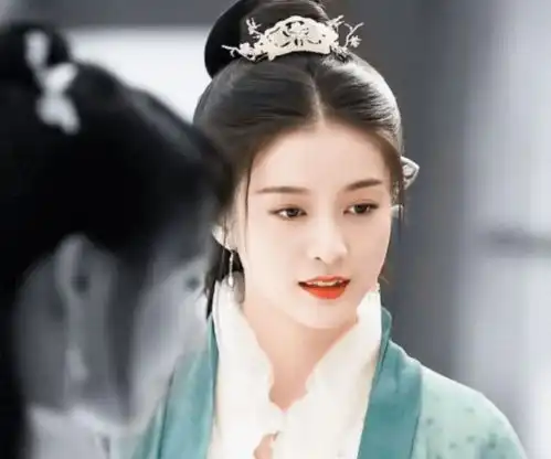 她意外把妹妹带进娱乐圈,如今妹妹红遍全国,姐姐却一直不温不火
