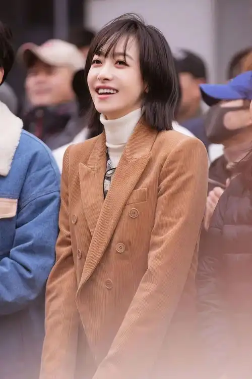 1件西装66套穿搭,第3套太美了