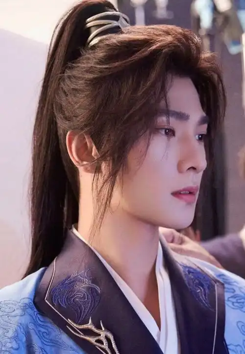 长相思想干什么之前溜过赵丽颖和肖战,现在又换成了他俩