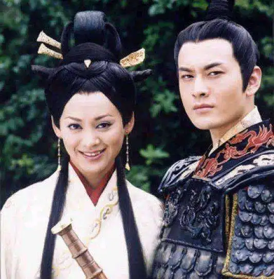 这些明星演过情侣又演母子,赵丽颖陈晓上榜,这一对夫妻就尴尬了
