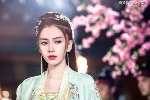 锦衣之下抠图被理解,杨颖剧作却狂被吐槽,只因女主而双标
