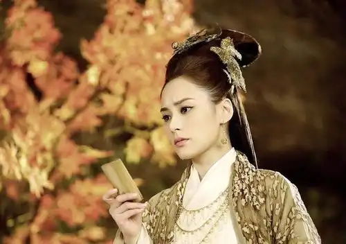 网友说迪丽热巴太保守,不适合演妲己,剧照流出打脸全网
