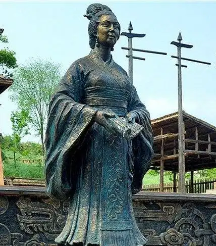 战国第一女企业家,员工上万,保镖2000,秦始皇陵水银也是买她的