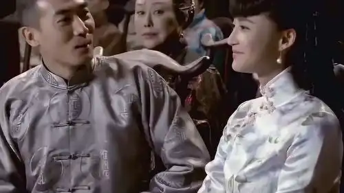 大宅门七爷这一手英雄救美还真特殊,就连老太太看了都要笑
