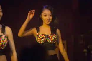 七月与安生全网首播周冬雨再掀口碑潮