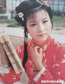 87版红楼梦史湘云近照曝光,褪去明星光环当老师培养新人
