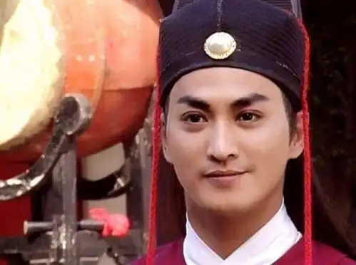 知名男星承认已婚生女