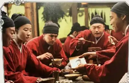 军营生活曝光迪士尼花木兰公开新剧照