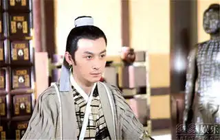 唐宫燕热播英俊小生李肖宁古装照曝光