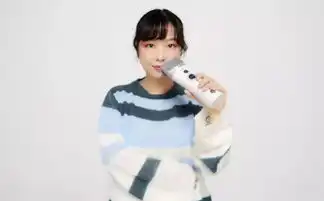 周冬雨又拍新照片啦,戴帽子穿皮衣酷到不行