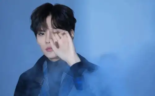 小八卦,蔡徐坤,井柏然,毕雯珺,杨洋
