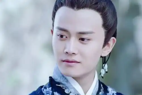 任嘉伦使用过的名字有哪些
