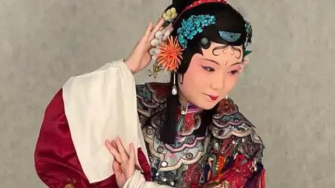 上新了故宫复原清宫戏画人物造型
