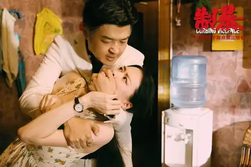 热度夺冠,包贝尔与谢苗的大尺度新片,看完后我却一言难尽
