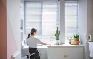 成都刚毕业女生买26m2迷你公寓,设计师6万蜗居变豪宅
