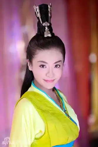 整成网红脸,她现在这样还敢叫做小张柏芝吗
