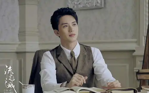 2021年10部热门剧宋威龙张公案高质感,杨洋热巴你是我的荣耀cp感强
