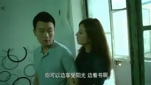 虎妈猫爸胜男带老公来看学区房,老房子隔音特别好,也住的舒服
