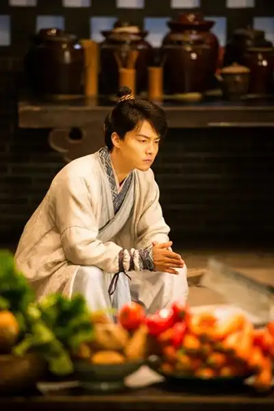 美人私房菜曝剧照郑爽变厨娘马天宇成暖男
