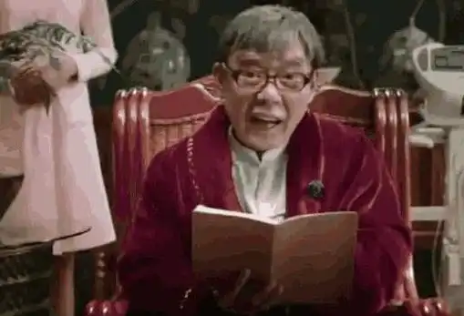 西红柿首富10亿现金去掉特效后真凄惨,怪不得沈腾会坐椅子上
