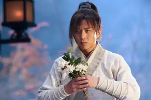 倚天屠龙记到目前为止有很多版本,哪一个版本最符合原著呢