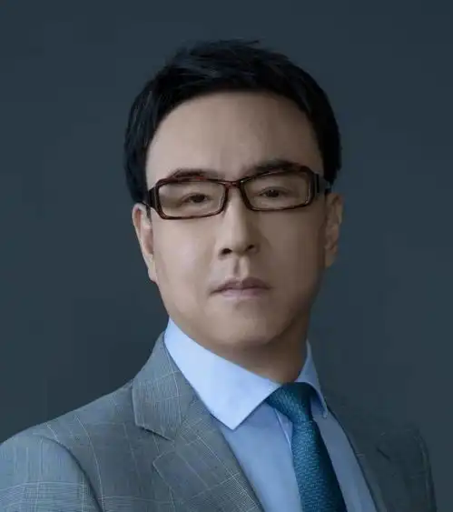 从执导五届春晚到首次执导舞剧金陵十三钗导演郎昆想给艺术人生留下几部好作品
