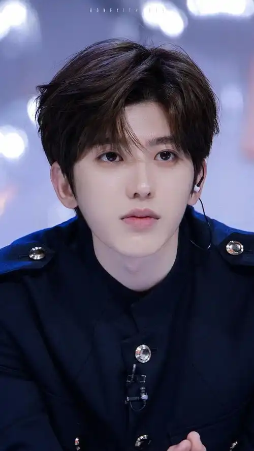 我发现好多路人刚开始关注蔡徐坤,还不太了解他唉...