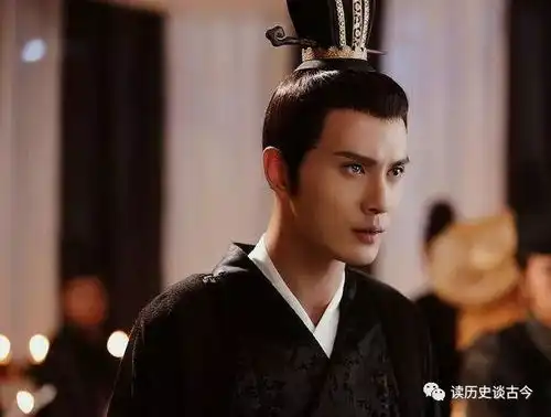 他是斩龙权臣,16年干掉3个皇帝,却赴鸿门宴被乱刀砍死