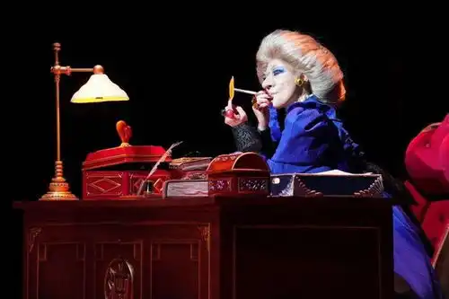 千与千寻真人版开演剧照公开,桥本环奈飙戏,还原度超高