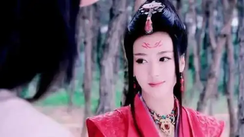 古装剧里的红衣装扮,刘亦菲戚薇杨幂,你喜欢谁的造型
