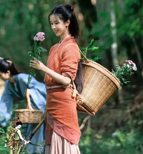 浣溪沙官发剧照,佟丽娅造型美得像仙女,陈都灵古装好灵气
