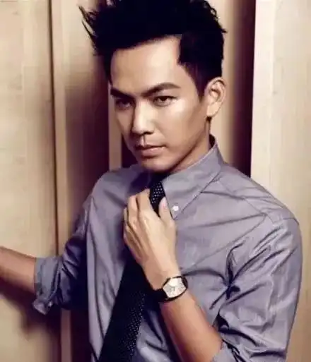 男士有好眉,更帅更精神,提升气场,面部轮廓更清晰眉毛
