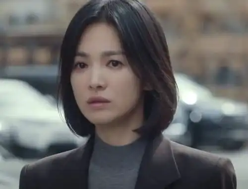 韩国百想大赏看点,宋慧乔封视后,汤唯夺影后,许光汉现身颁奖
