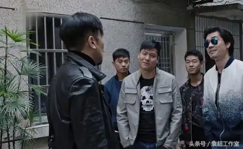 猎毒人吕博士再去明山,携同队友演绎奔跑吧二叔
