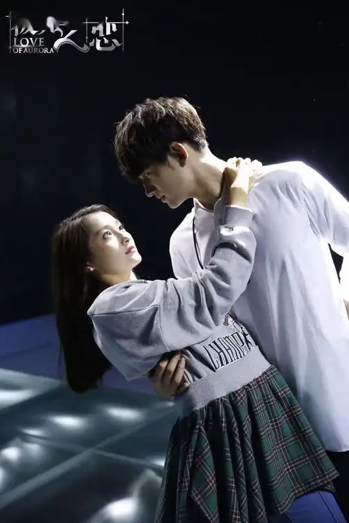 烂片里打转,低配版赵丽颖终于要熬出头了
