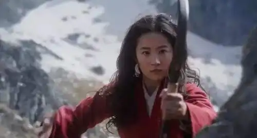 韩国网友质疑花木兰为什么让中国人演,网友你们在讲笑话吗
