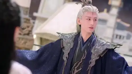 沉香如屑玄夜为复活染青,不顾六界苍生性命,成毅暴怒弑父
