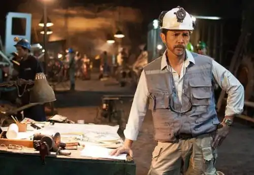 智利矿难的奇迹33名矿工困在地下700米,69天后皆数救出
