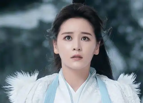 新倚天周芷若小昭选角失败王晶回怼邱淑贞舒淇当年也被说丑
