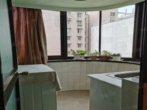 嘉登公寓二手房电梯三房两厅两卫,可长租,陪读主选,房东人好诚心租上海我爱我家二手房官网