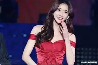 女神的声音比林志玲嗲,歌声被乐坛的泰斗认可,被称为小邓丽君