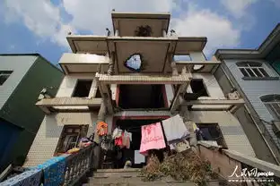 浙江城市拆迁工蜗居危楼
